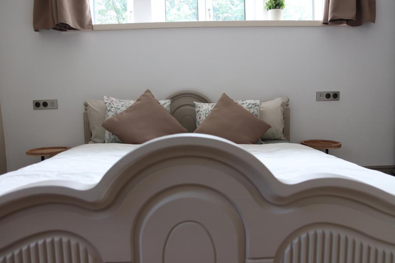 Apartman Mezi Duby Osecna Exterior foto